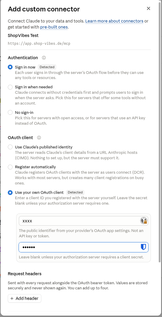 Claude-Dialog „Add custom connector“ mit Server-URL, „Sign in now“ und „Use your own OAuth client“ samt Client-ID und Client-Secret